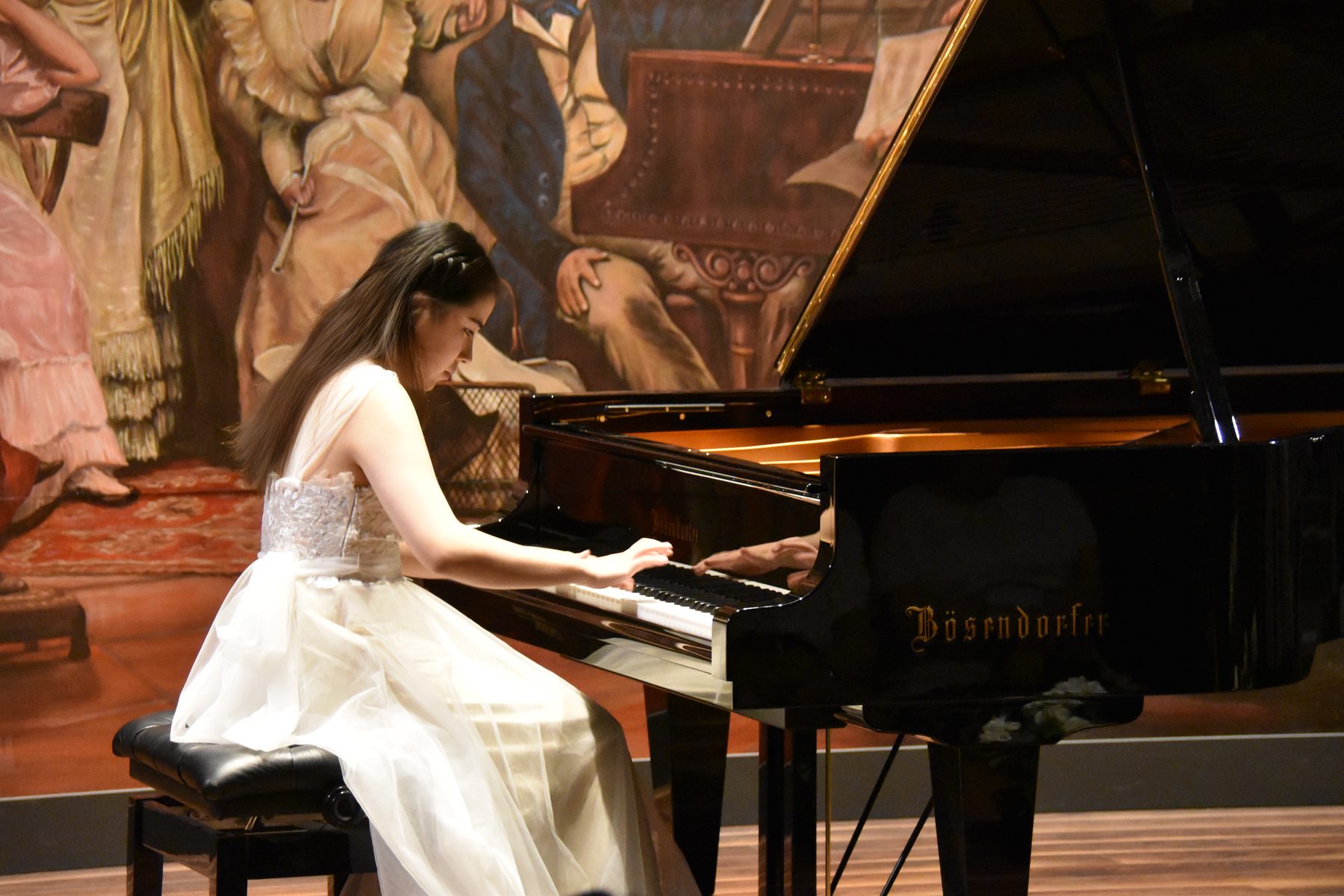 Hellena Yang playing a Bösendorfer grand piano