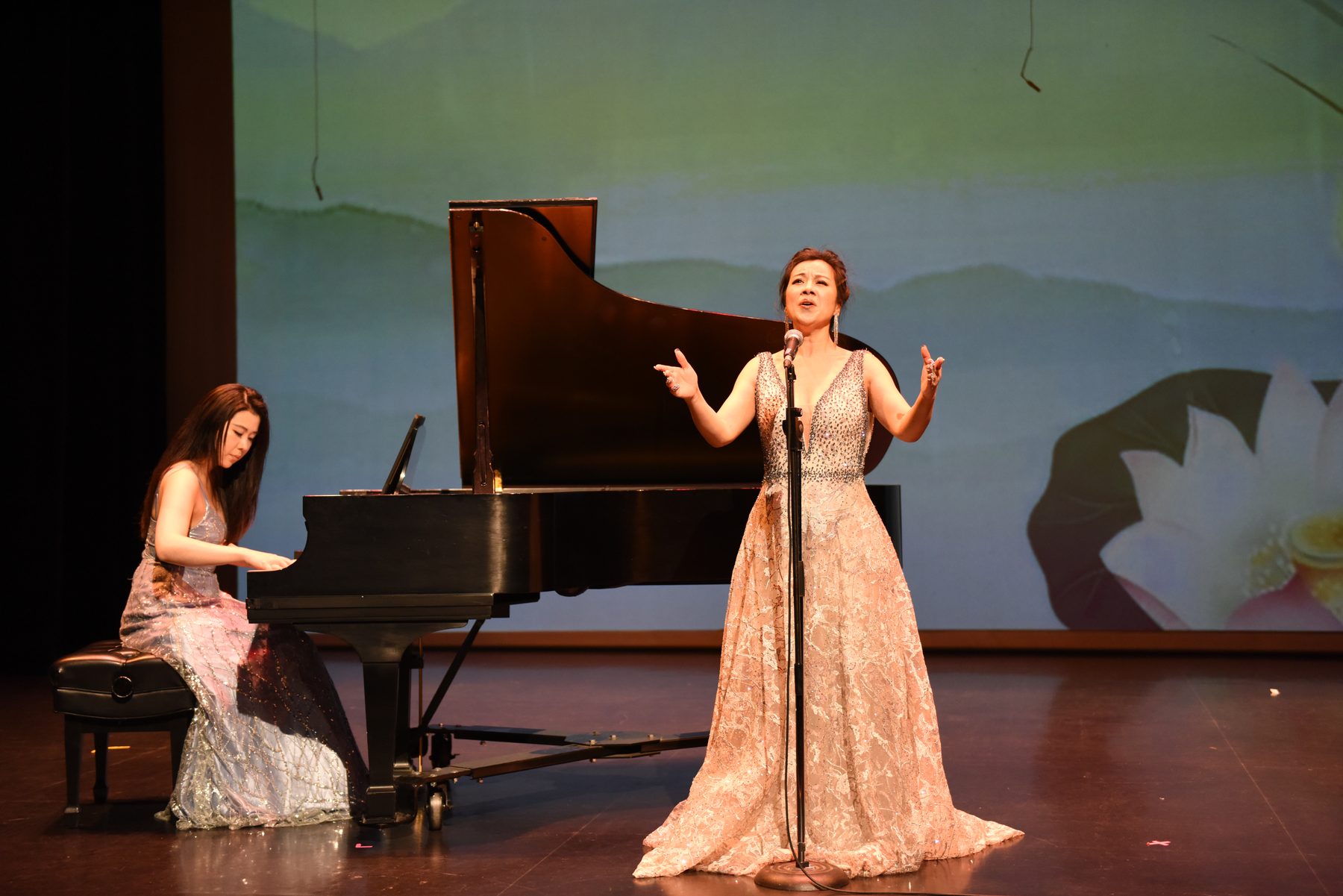 Hellena Yang accompanying a soprano soloist